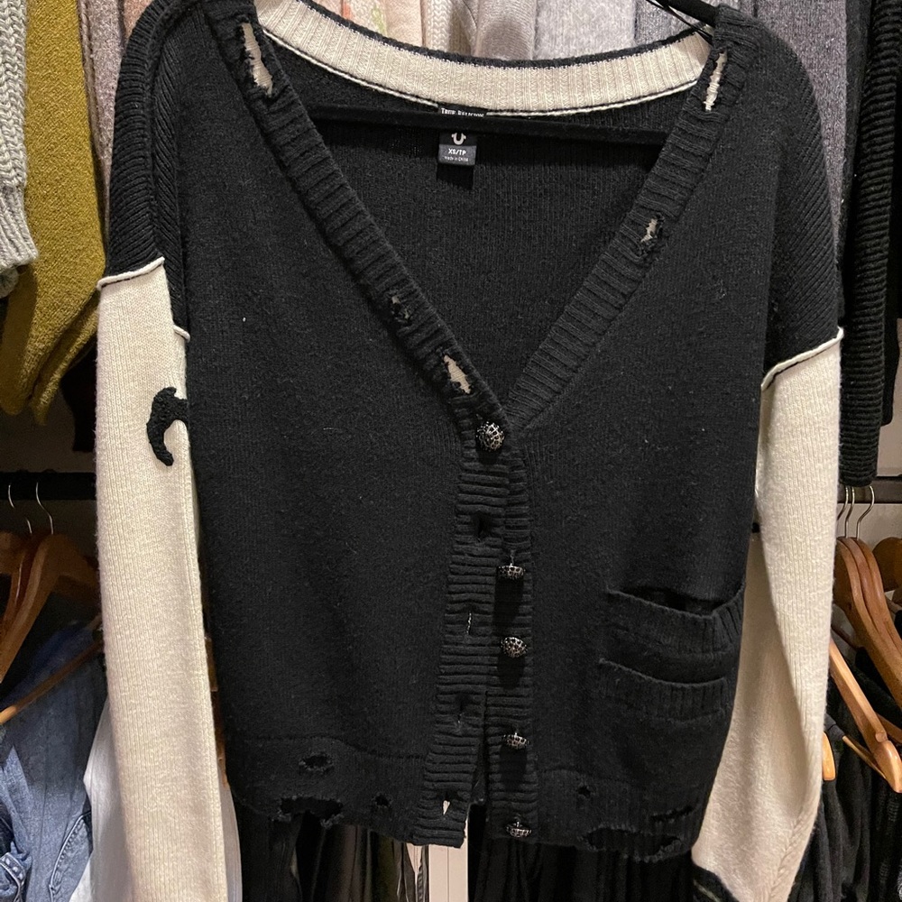 True Religion distressed cardigan sz XS
